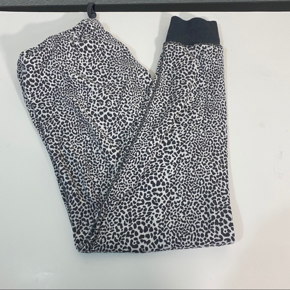 Victoria Secret White and Grey Cheetah Loungewear - Picture 2 of 6